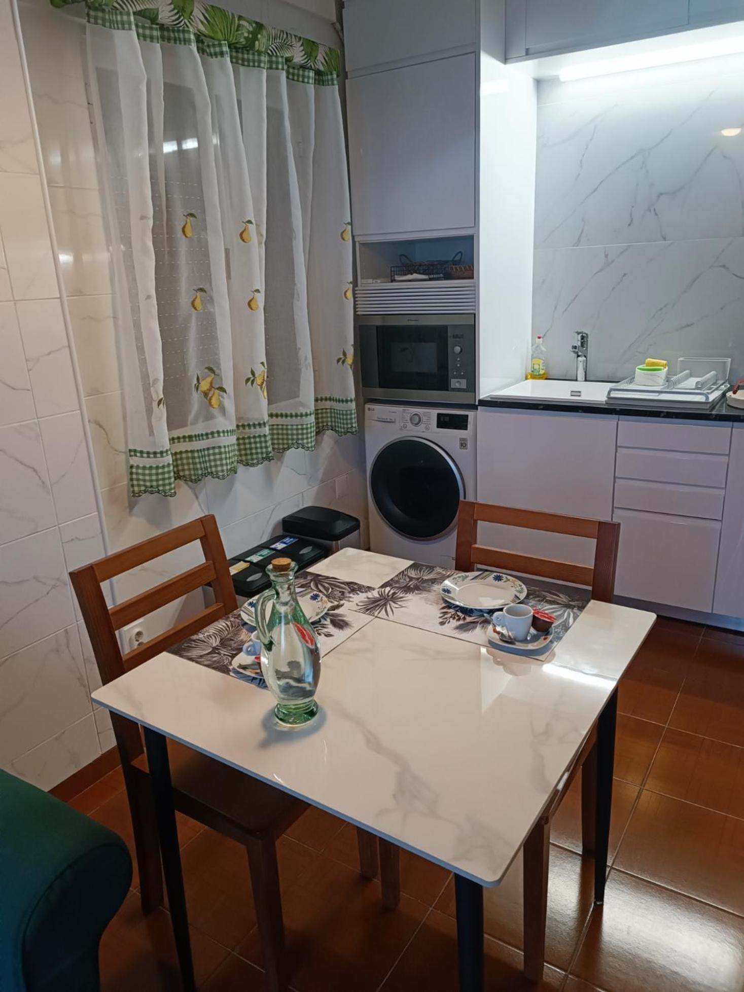 Apartamento Valados ปอนตาเดลกาดา ภายนอก รูปภาพ
